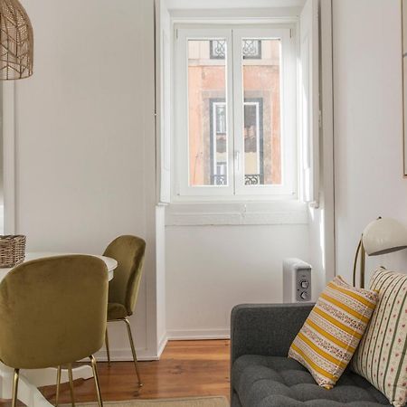 Live Like A Local @ Casa Da Esquina - Wifi & A/C Apartman Lisboa Kültér fotó