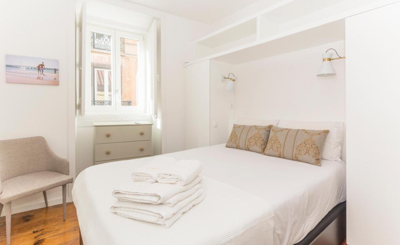 Live Like A Local @ Casa Da Esquina - Wifi & A/C Apartman Lisboa Kültér fotó