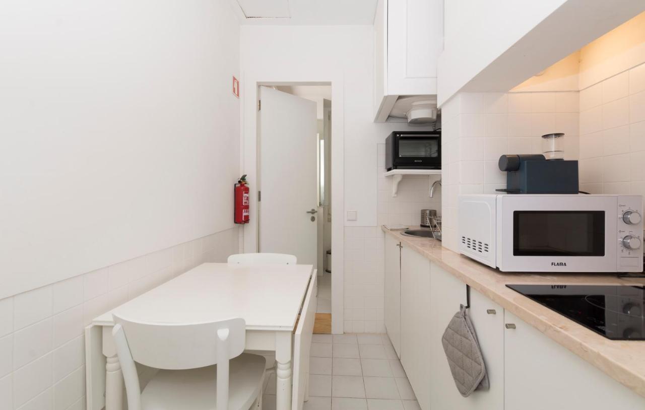 Live Like A Local @ Casa Da Esquina - Wifi & A/C Apartman Lisboa Kültér fotó